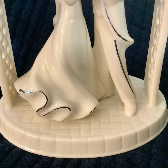 Vintage Lenox Bride And Groom Porcelain Wedding Cake
Topper - Picture 4 of 12